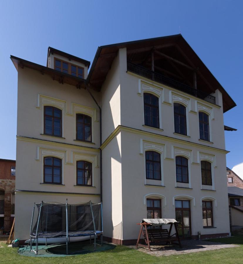 Apartmany Setkova Vila Jindřichŭv Hradec Ngoại thất bức ảnh